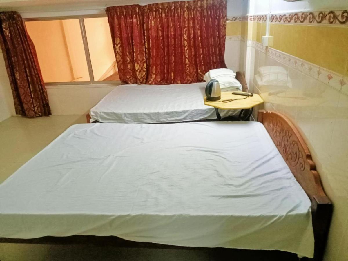 Good Luck Hostel Phnom Penh Dış mekan fotoğraf